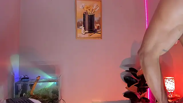 CRAZY-BOY99 online show from September 18, 2025, 9:33 am