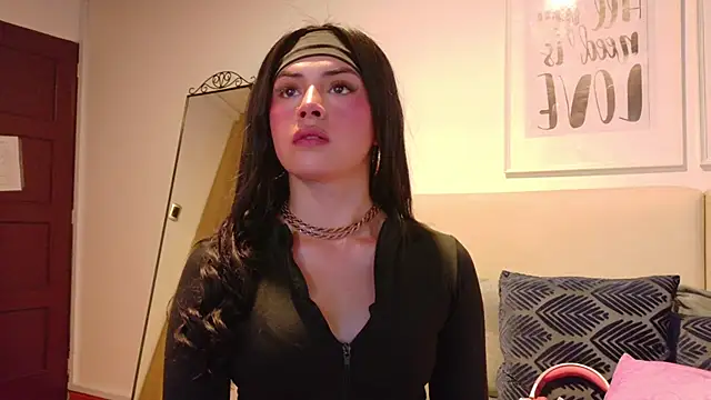 SaritaBratz online show from January 13, 2026, 8:47 pm