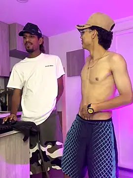 Snapshot of Miguel_bigcock chatting on September 13, 2025, 3:50 am Miguel bigcock online show from September 13, 2025, 3:50 am