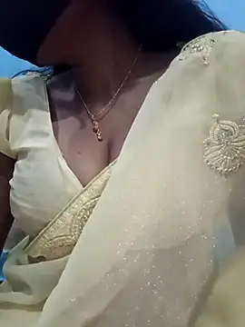 Snapshot of Sexyradha_ chatting on March 4, 2026, 4:35 pm Sexyradha online show from March 4, 2026, 4:35 pm