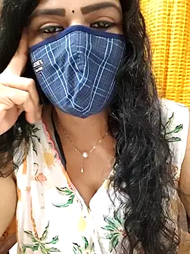 ashmitha online show from November 3, 2025, 5:47 pm