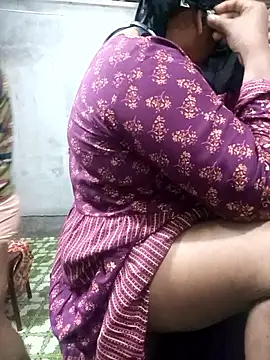 Pakhi Couple 69 online show from September 14, 2025, 5:34 pm