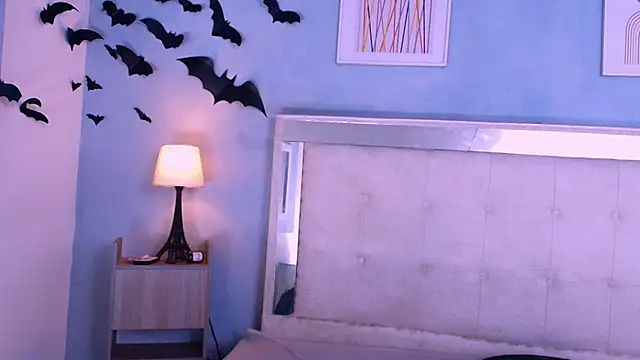 Emily Castillo 1 online show from November 5, 2025, 5:07 am