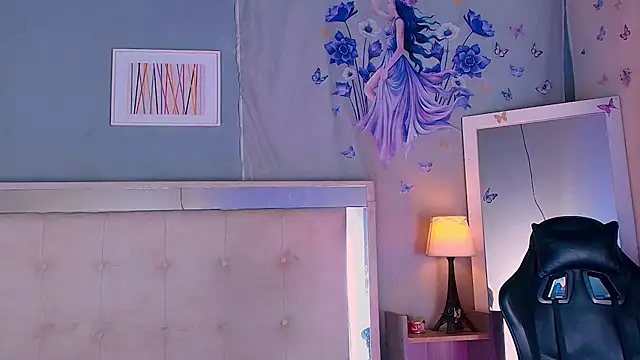 Emily Castillo 1 online show from April 14, 2026, 4:40 am