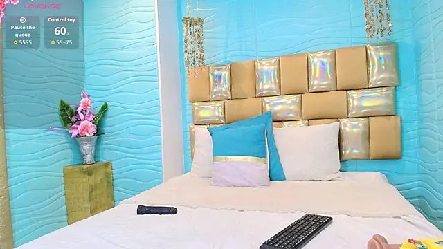 Mia Montess online show from October 15, 2025, 1:00 pm