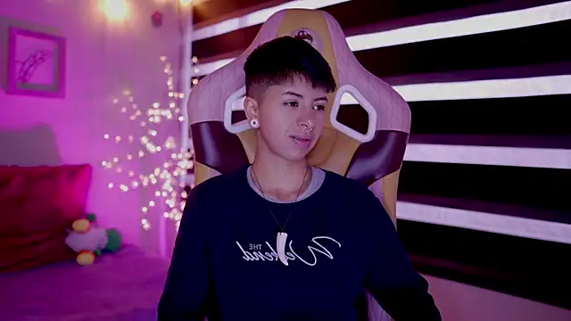 tommy blue online show from March 14, 2025, 12:29 pm