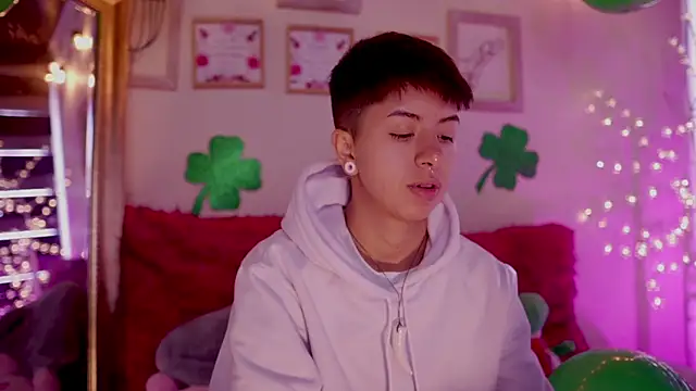 tommy blue online show from March 18, 2025, 12:58 pm