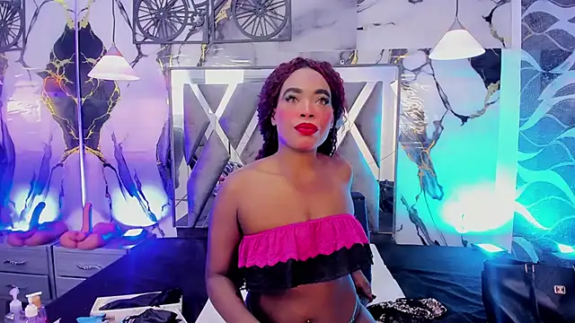CandyMartinez  online show from June 3, 2026, 8:03 pm