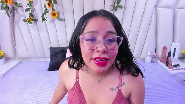  Violeta 18 online show from September 27, 2025, 4:06 am