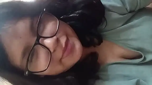 Snapshot of Maferyale chatting on January 7, 2026, 11:29 pm Maferyale online show from January 7, 2026, 11:29 pm