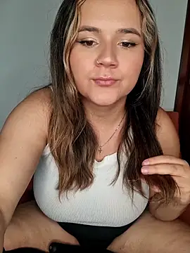 mandy-moore online show from May 31, 2026, 6:09 pm