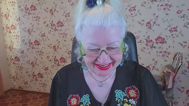 Maya Mayflower online show from March 30, 2026, 3:18 am