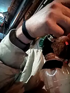 Snapshot of SirJonBradley chatting on September 20, 2025, 7:59 pm SirJonBradley online show from September 20, 2025, 7:59 pm