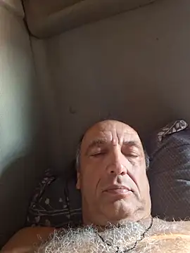 Snapshot of aleksis1313 chatting on October 18, 2025, 9:21 am aleksis1313 online show from October 18, 2025, 9:21 am