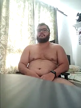 Snapshot of Edmund98 chatting on December 15, 2025, 3:27 pm Edmund98 online show from December 15, 2025, 3:27 pm