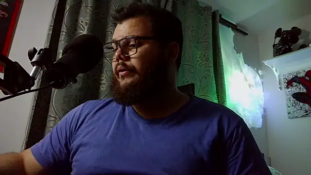 Snapshot of Edmund98 chatting on December 19, 2025, 1:34 am Edmund98 online show from December 19, 2025, 1:34 am