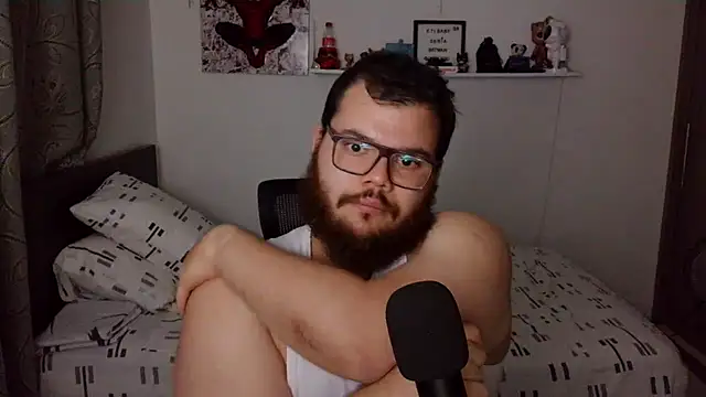 Snapshot of Edmund98 chatting on December 20, 2025, 2:07 am Edmund98 online show from December 20, 2025, 2:07 am