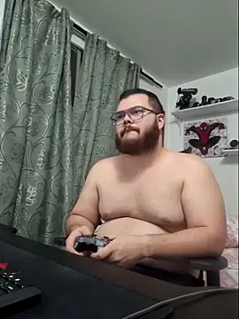 Snapshot of Edmund98 chatting on February 16, 2026, 1:46 am Edmund98 online show from February 16, 2026, 1:46 am