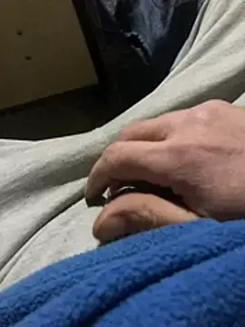 Snapshot of Djv16 chatting on April 4, 2026, 12:09 am Djv16 online show from April 4, 2026, 12:09 am