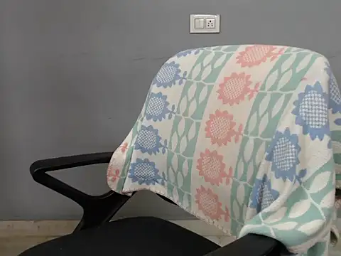 Snapshot of Surjeet_Kaur chatting on October 14, 2025, 4:57 am Surjeet Kaur online show from October 14, 2025, 4:57 am