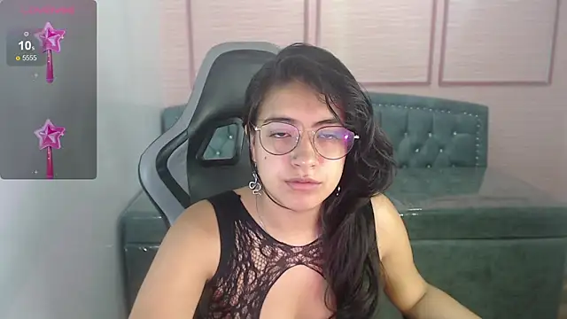 alexa romero t online show from September 24, 2025, 11:46 am