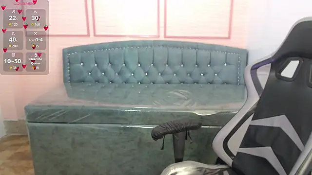 alexa romero t online show from November 19, 2025, 1:22 pm