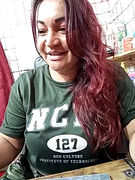 isis milove online show from March 20, 2026, 12:54 pm