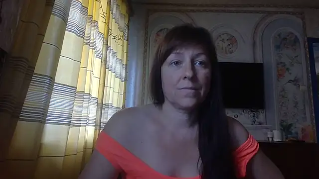 Snapshot of CarolinaReaperRed chatting on June 3, 2026, 9:34 am CarolinaReaperRed online show from June 3, 2026, 9:34 am