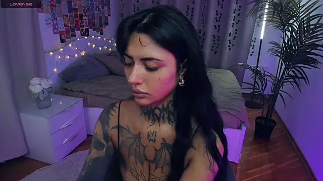 CharimgSabrina online show from December 21, 2025, 6:09 am