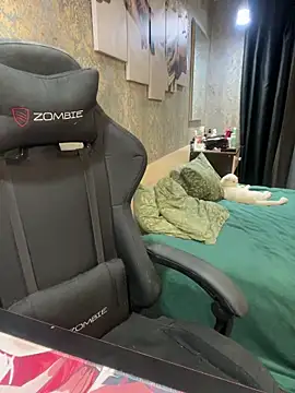 Lina ly online show from March 22, 2025, 10:37 pm