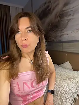 Snapshot of Mary_Kiitty chatting on July 9, 2026, 11:36 am Mary Kiitty online show from July 9, 2026, 11:36 am