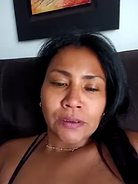 Ariana Rodriguez online show from September 29, 2025, 4:56 pm