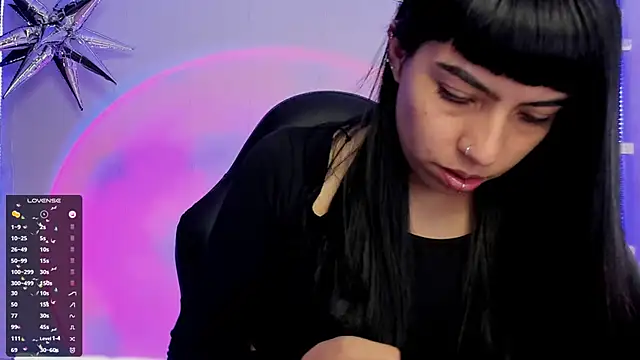 Snapshot of Saraa_Desiree chatting on March 6, 2025, 9:53 pm Saraa Desiree online show from March 6, 2025, 9:53 pm