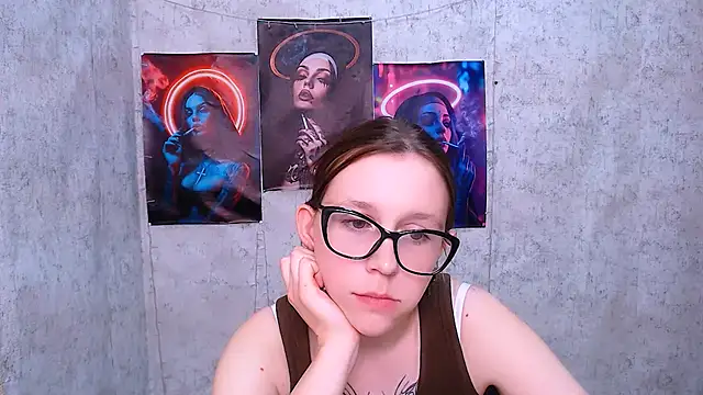 Snapshot of _MiraGold_ chatting on November 13, 2025, 3:55 pm MiraGold online show from November 13, 2025, 3:55 pm