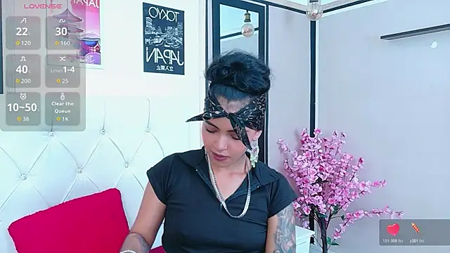 Snapshot of Devil_AliceXo chatting on February 9, 2026, 7:29 pm Devil AliceXo online show from February 9, 2026, 7:29 pm