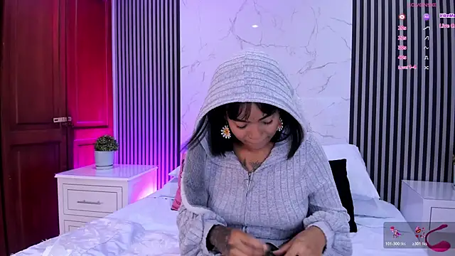 Snapshot of SarahLynn7 chatting on June 21, 2026, 10:56 pm SarahLynn7 online show from June 21, 2026, 10:56 pm