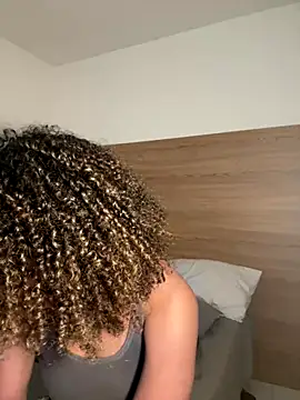 KittyTwerk 2 online show from October 9, 2025, 5:22 pm