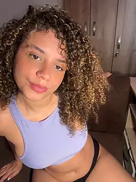 Snapshot of KittyTwerk_2 chatting on June 19, 2026, 8:12 pm KittyTwerk 2 online show from June 19, 2026, 8:12 pm
