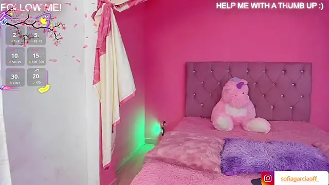 Moonroxe  online show from February 13, 2026, 11:34 pm