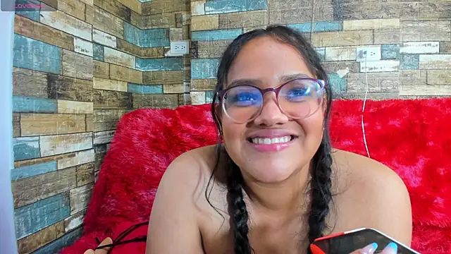 eimy cute 0 0 online show from March 19, 2025, 8:34 am