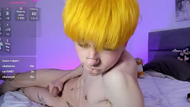 Alex Vallley online show from March 19, 2025, 10:09 pm