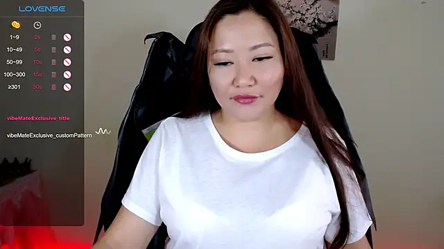 Snapshot of LisaAsianFlower chatting on June 21, 2026, 5:10 am LisaAsianFlower online show from June 21, 2026, 5:10 am