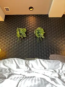 waka3232 online show from April 26, 2026, 1:47 am