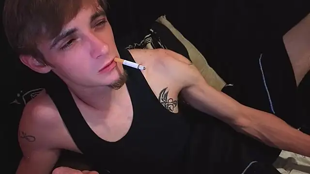 Snapshot of Ilovepussy1911 chatting on June 15, 2026, 6:32 pm Ilovepussy1911 online show from June 15, 2026, 6:32 pm