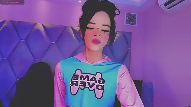 Nina Keyli online show from September 26, 2025, 7:07 pm