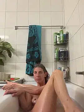 HerrundFrau-M online show from March 15, 2025, 9:19 am