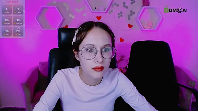 mona cloud online show from October 11, 2025, 11:36 pm