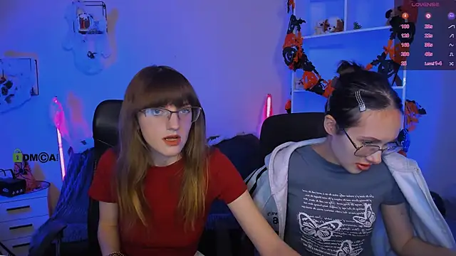 mona cloud online show from October 28, 2025, 8:00 pm