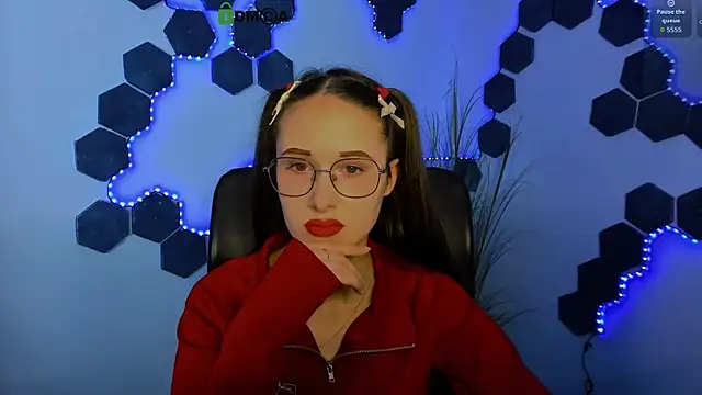 Snapshot of mona_cloud chatting on May 13, 2026, 8:16 pm mona cloud online show from May 13, 2026, 8:16 pm
