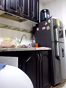 victoria wayne online show from September 25, 2025, 10:41 am